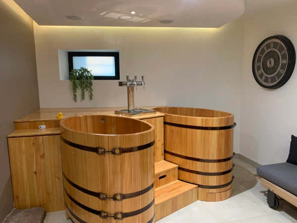 salle beerspa constituée de 2 bains